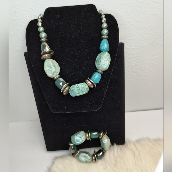 Statement Chunky Lucite Necklace And Elastic Bracelet Blue Teal Set Of 2 - Picture 6 of 8